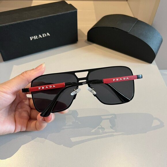 ?✨Prada  sunglasses main image 5